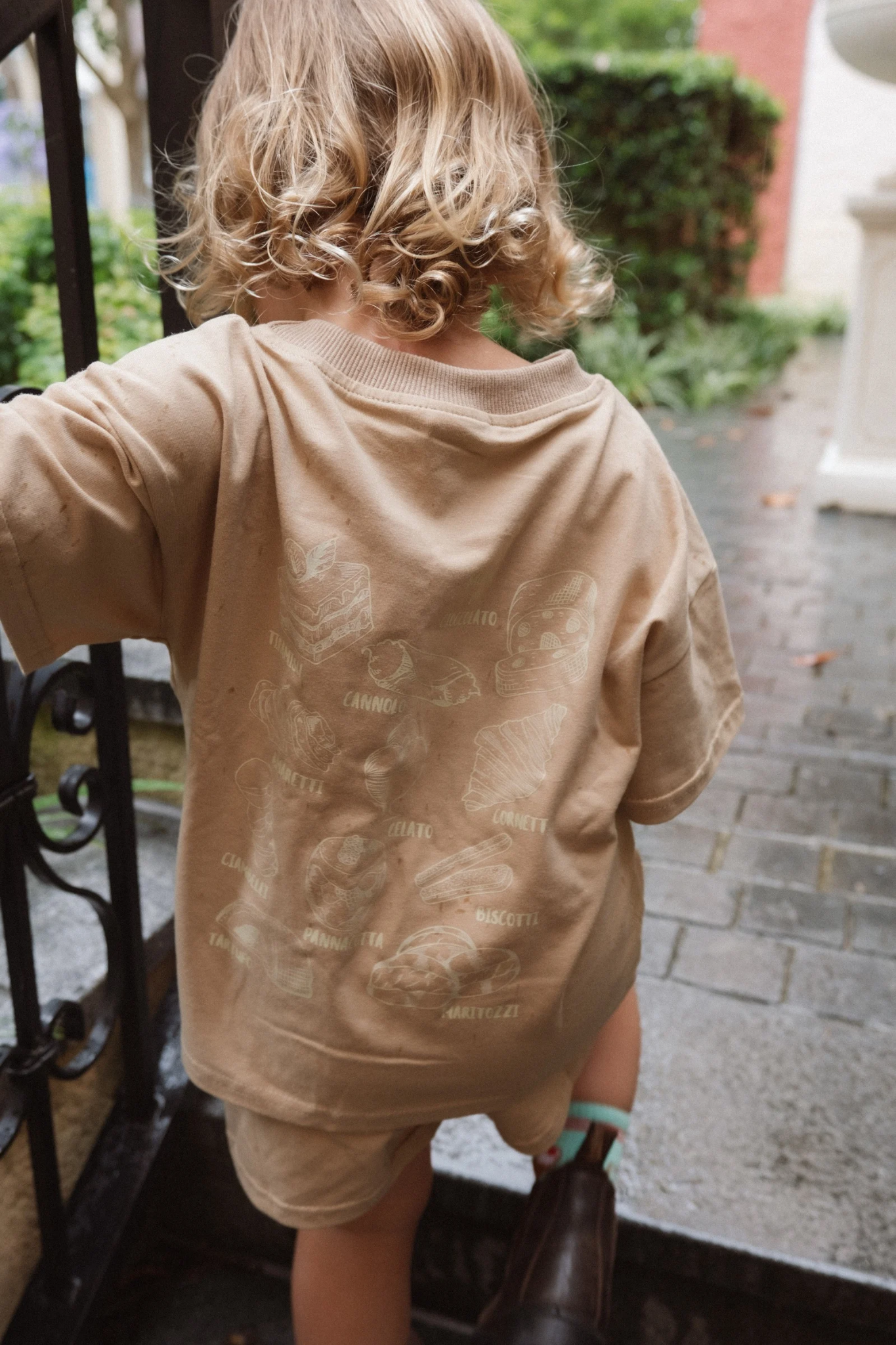 Ciambelli Unisex T-shirt & Shorts Set